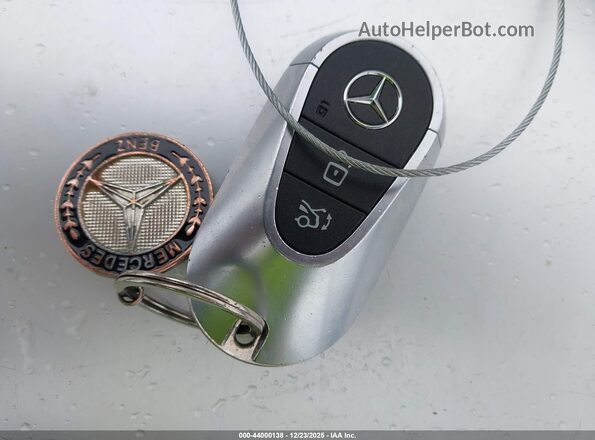 W1NKJ4HB3RF097734 2024 MERCEDES-BENZ GLC 300 Бежевый Вид панели приборов