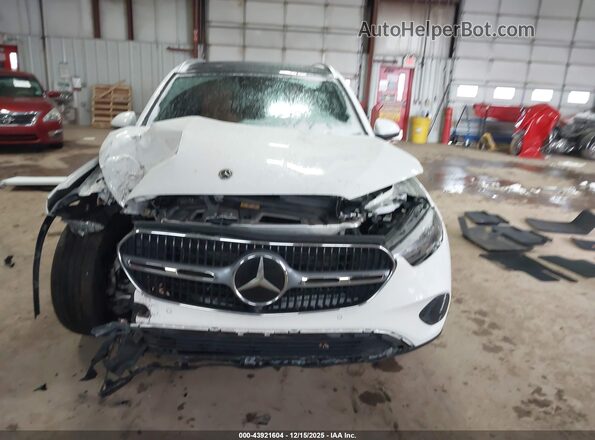 W1NKM4HB4PF044187 2023 MERCEDES-BENZ GLC 300 Белый Вид панели приборов