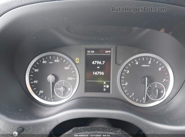 W1YV0CEY5P4264321 2023 MERCEDES-BENZ METRIS Белый Вид задних сидений