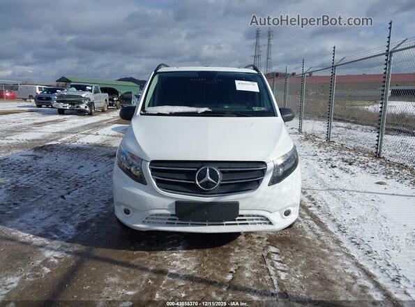 W1YV0CEY5P4264321 2023 MERCEDES-BENZ METRIS Белый Вид щитка приборов