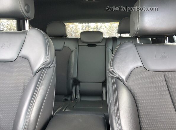 WA124AFY7N2062243 2022 AUDI SQ5 White Հետևի նստատեղերի տեսք