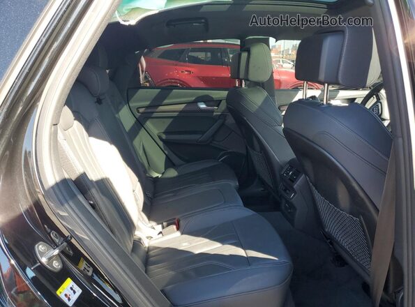 WA15AAFY3M2104802 2021 AUDI Q5 Black Սալոնի հետևի տեսք