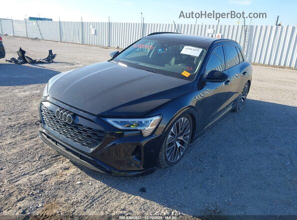 WA15AAGE6RB024583 2024 AUDI Q8 E-TRON Black Դիմացի տեսք