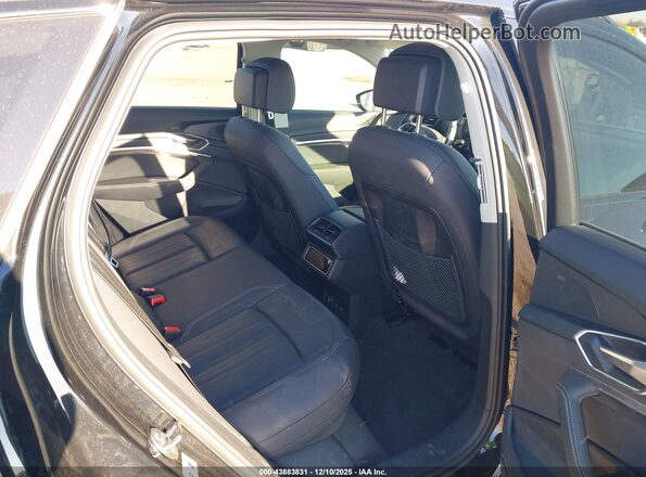 WA15AAGE6RB024583 2024 AUDI Q8 E-TRON Black VIN կոդի պիտակի տեսք
