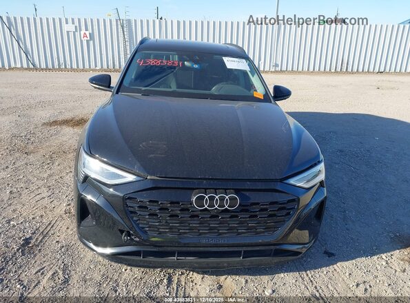 WA15AAGE6RB024583 2024 AUDI Q8 E-TRON Black Սարքավորումների վահանակի տեսք