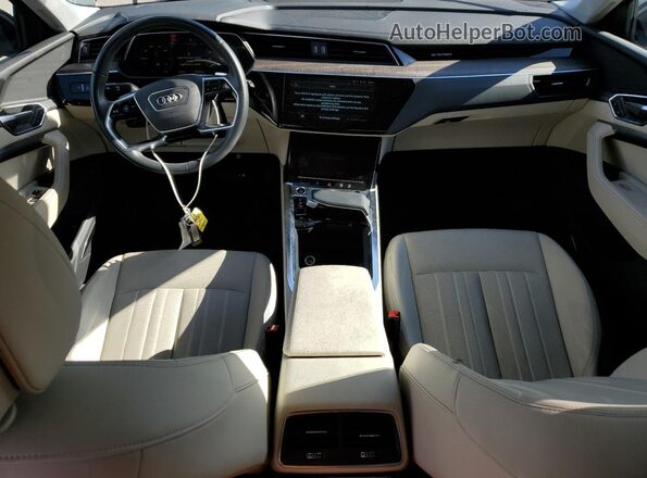 WA15AAGE8RB008725 2024 AUDI Q8 Черный 