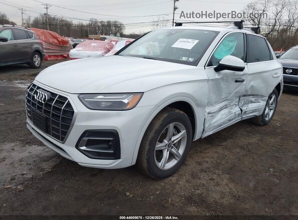 WA1AAAFY7M2026071 2021 AUDI Q5 White Передня ліва чверть