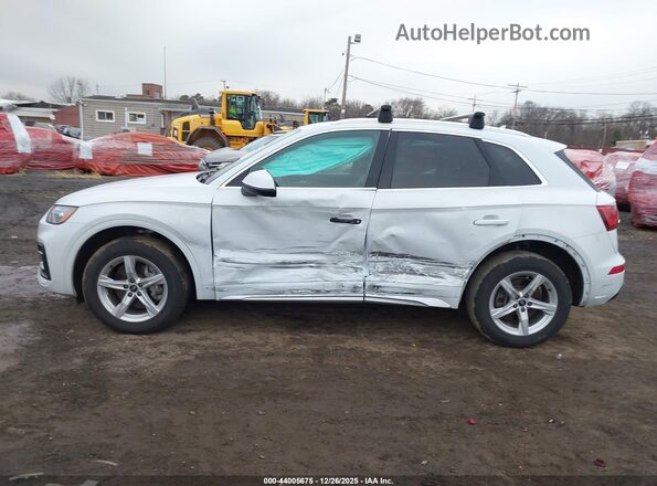 WA1AAAFY7M2026071 2021 AUDI Q5 White Панорамний вид салону 360°