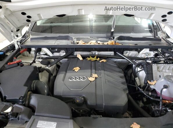 WA1AAAFY8M2059872 2021 AUDI Q5 White 