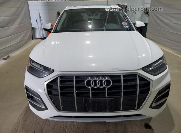 WA1AAAFY8M2059872 2021 AUDI Q5 White 