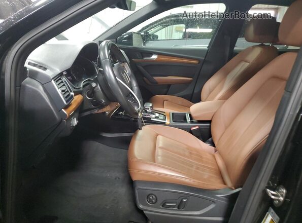 WA1AAAFYXM2045875 2021 AUDI Q5 Black Սալոնի դիմացի տեսք