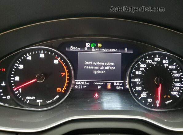 WA1AAAFYXM2045875 2021 AUDI Q5 Black Սարքավորումների վահանակի տեսք
