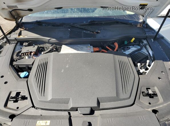 WA1AAAGE4MB030552 2021 AUDI E-TRON White Widok komory silnika