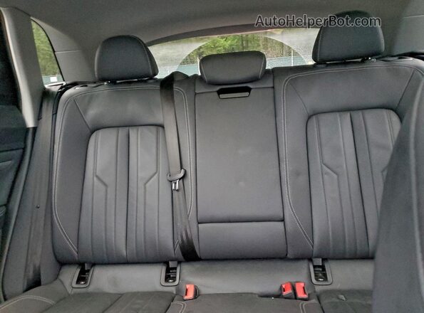 WA1AAAGE7MB013695 2021 AUDI E-TRON Blue Rear seats view