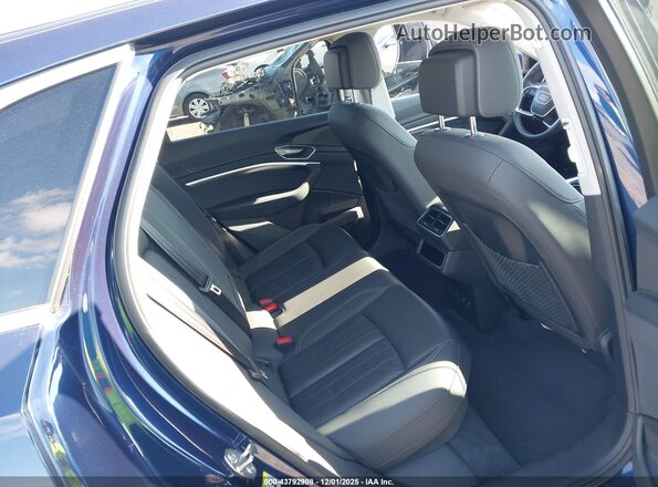 WA1AAAGEXMB013559 2021 AUDI E-TRON Blue VIN կոդի պիտակի տեսք