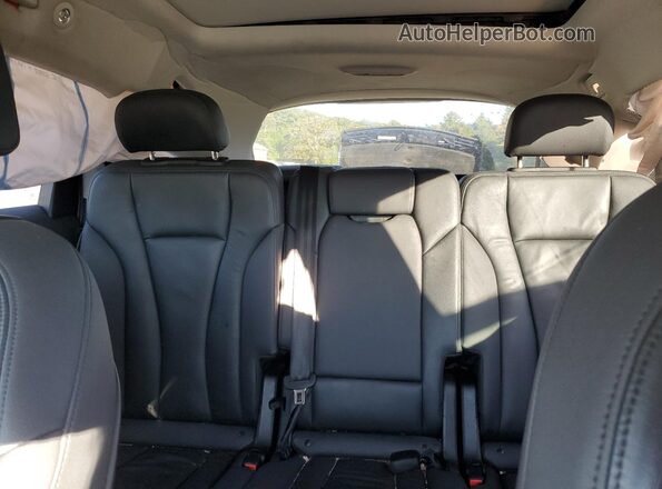 WA1ACBF74PD011446 2023 AUDI Q7 White უკანა სავარძლების ხედი