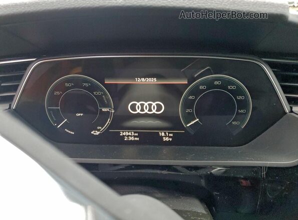 WA1ACBGE3NB040250 2022 AUDI E-TRON White Vista del cuadro de instrumentos