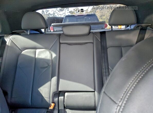 WA1AECF33K1079227 2019 AUDI Q3 White Հետևի նստատեղերի տեսք