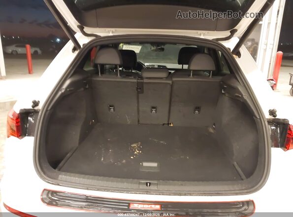 WA1AECF3XL1075421 2020 AUDI Q3 White 