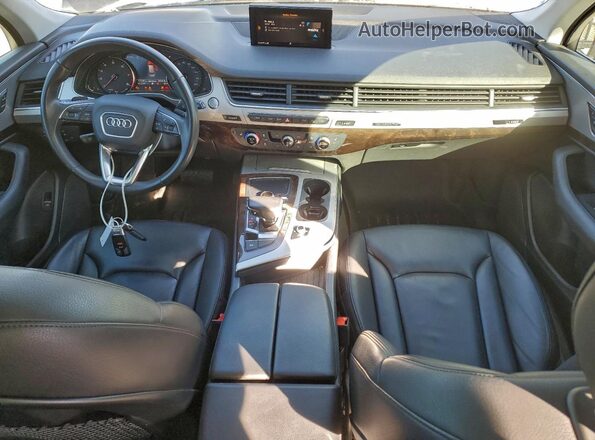 WA1AHAF73KD015122 2019 AUDI Q7 Gray Առջևի վահանակի տեսք