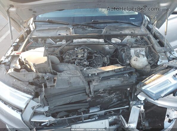 WA1ANAFY0J2041687 2018 AUDI Q5 Silver Rear view