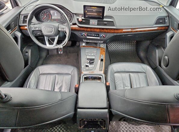 WA1ANAFY6J2140708 2018 AUDI Q5 Black Widok deski rozdzielczej