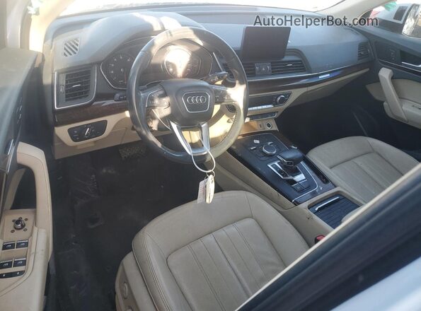 WA1ANAFY7L2054956 2020 AUDI Q5 White Vista del salpicadero