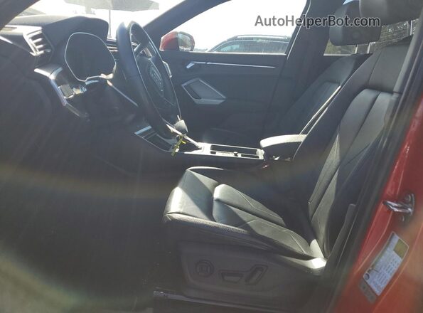 WA1AUCF3XM1127103 2021 AUDI Q3 Red 
