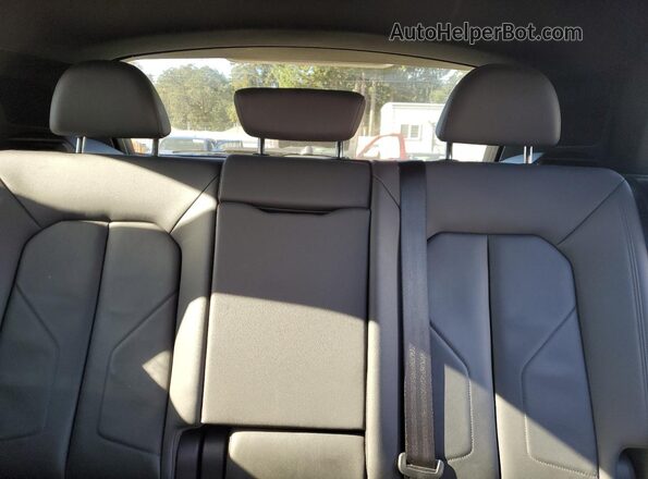 WA1AUCF3XM1127103 2021 AUDI Q3 Red 