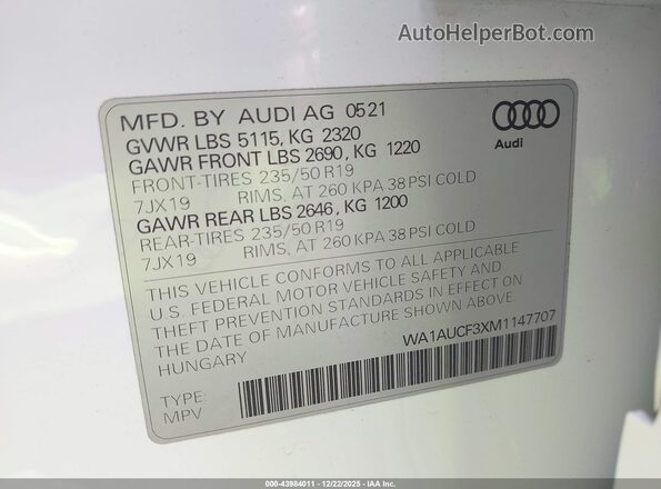 WA1AUCF3XM1147707 2021 AUDI Q3 White Вид підкапотного простору