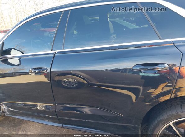 WA1AVAF11MD019693 2021 AUDI Q8 Black 