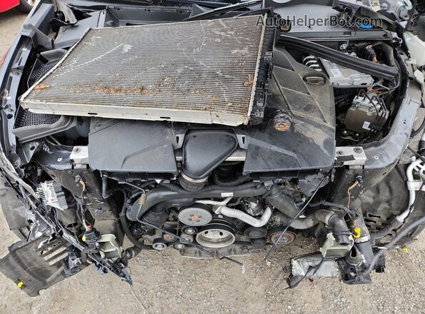 WA1AVAF15MD014500 2021 AUDI Q8 Black Engine compartment view