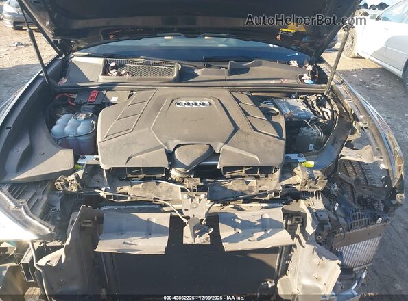 WA1AVAF18KD017310 2019 AUDI Q8 Black Rear view