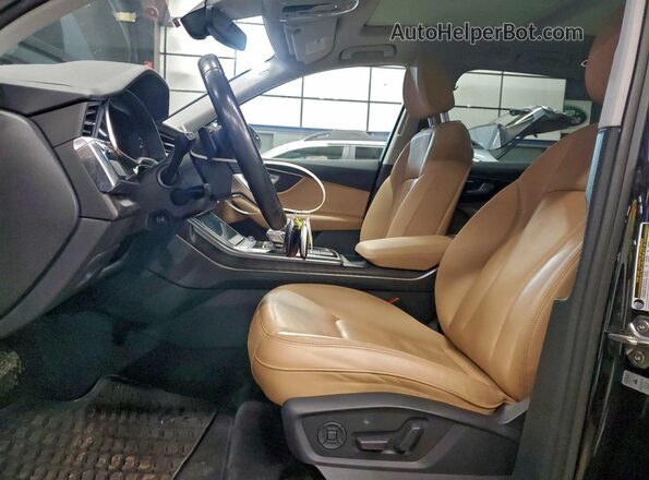 WA1AXAF76LD000683 2020 AUDI Q7 Black Вид салону спереду