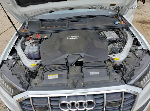 WA1AXBF71PD010419 2023 AUDI Q7 White ძრავის განყოფილების ხედი