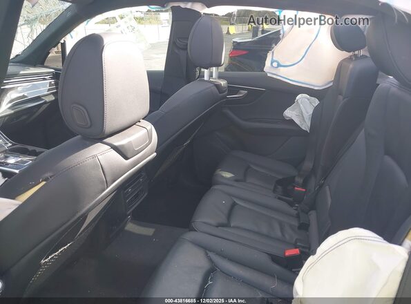 WA1AXBF79ND002744 2022 AUDI Q7 White Вид наклейки з VIN-кодом