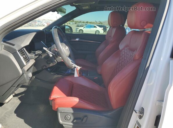 WA1B4AFY0M2044391 2021 AUDI SQ5 White Vista interior delantera