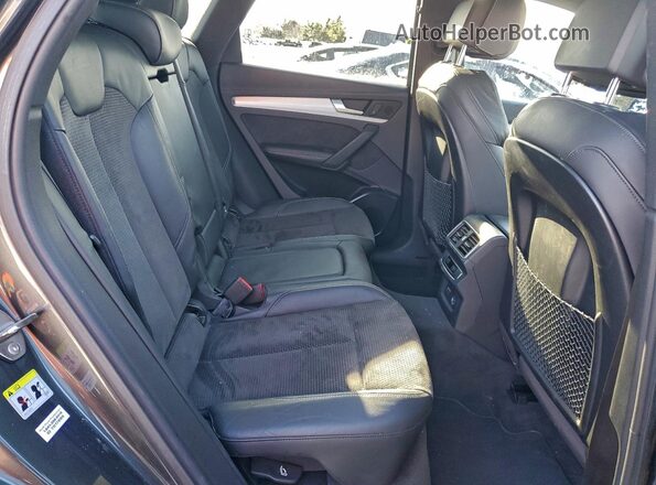 WA1B4AFY3K2027744 2019 AUDI SQ5 Gray Widok wnętrza z tyłu