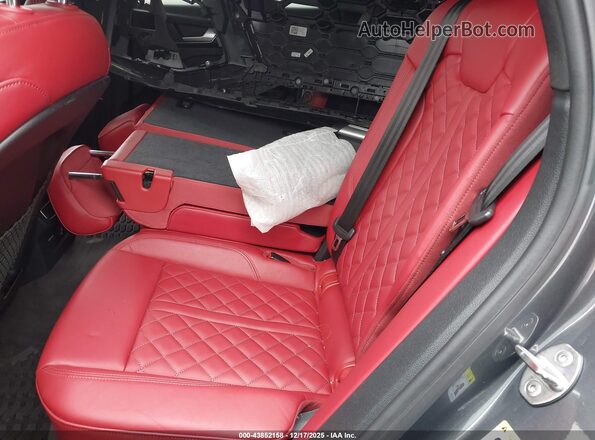 WA1B4AFY3R2112626 2024 AUDI SQ5 Gray Vista de la etiqueta del VIN