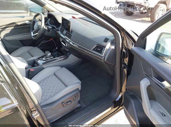 WA1B4AFY5S2050748 2025 AUDI SQ5 Black წინა სალონის ხედი