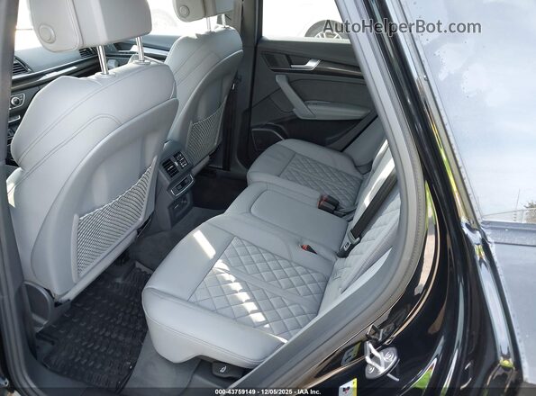 WA1B4AFY5S2050748 2025 AUDI SQ5 Black VIN კოდის სტიკერის ხედი