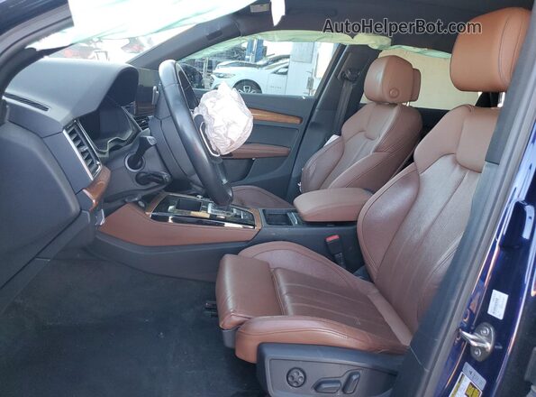 WA1BAAFY5M2108143 2021 AUDI Q5 Blue Widok wnętrza z przodu