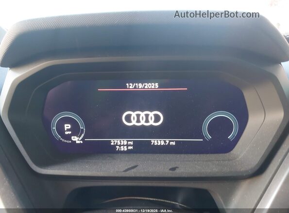 WA1BCBFZ0PP028345 2023 AUDI Q4 White Widok tylnych siedzeń