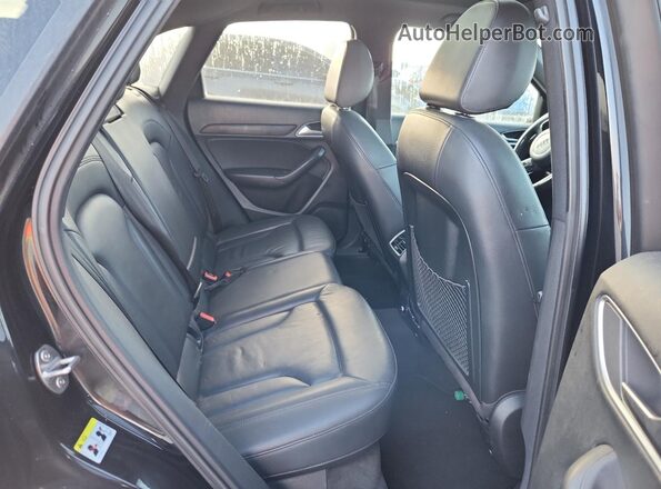 WA1BCCFS2JR032465 2018 AUDI Q3 Black 