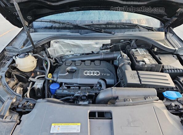 WA1BCCFS2JR032465 2018 AUDI Q3 Black 