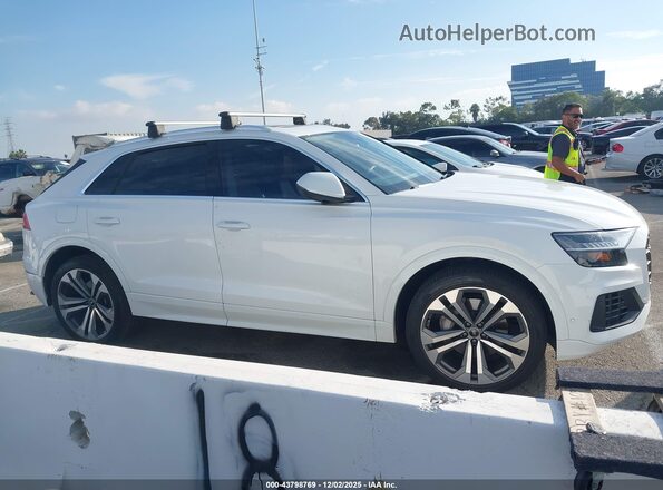 WA1BVAF11MD040077 2021 AUDI Q8 Белый Вид задней части салона