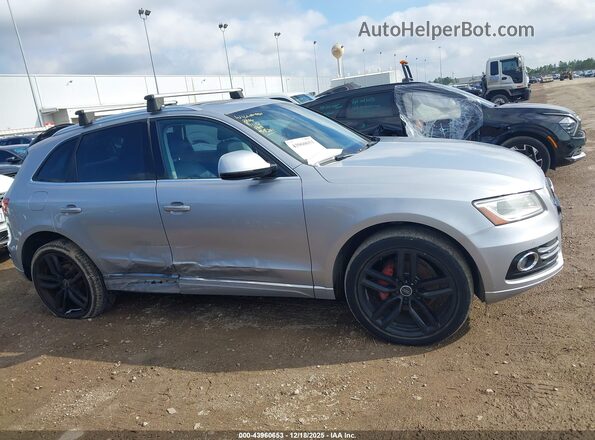 WA1C2AFP7HA078180 2017 AUDI Q5 Silver Rear interior view