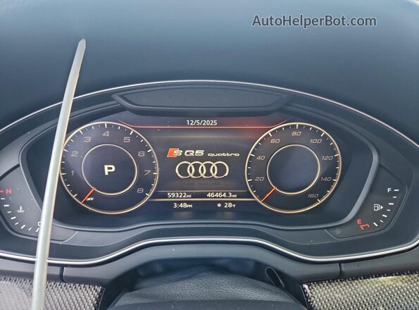 WA1C4AFY6J2027949 2018 AUDI SQ5 White Вид щитка приладів