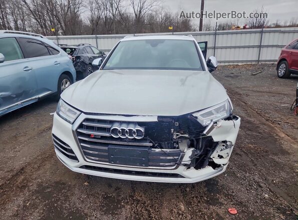 WA1C4AFY6J2027949 2018 AUDI SQ5 White Вид спереду