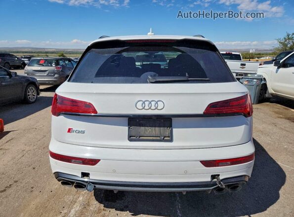 WA1C4AFYXR2013760 2024 AUDI SQ5 Белый Вид сзади